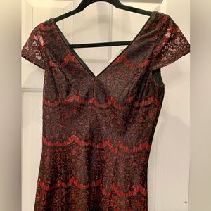 Kenzie “fit and flare” red shimmer/black lace dress. Size 4 Holiday dress